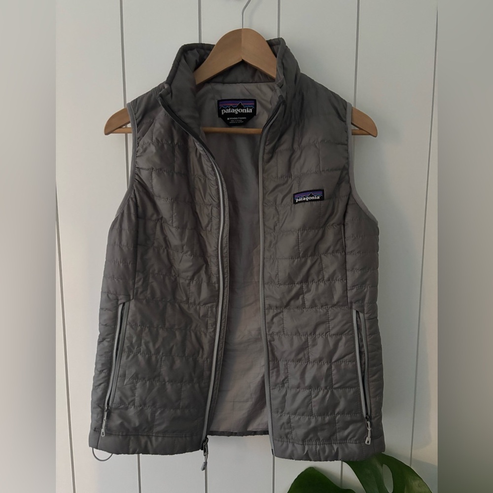 Patagonia Charcoal Quilted Vest
